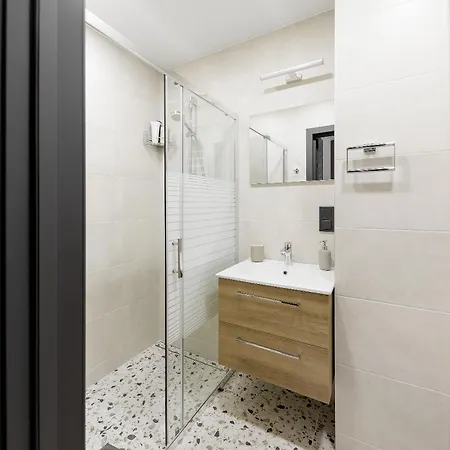 Ozo Eco 5 Self Check-in 24h Apartment